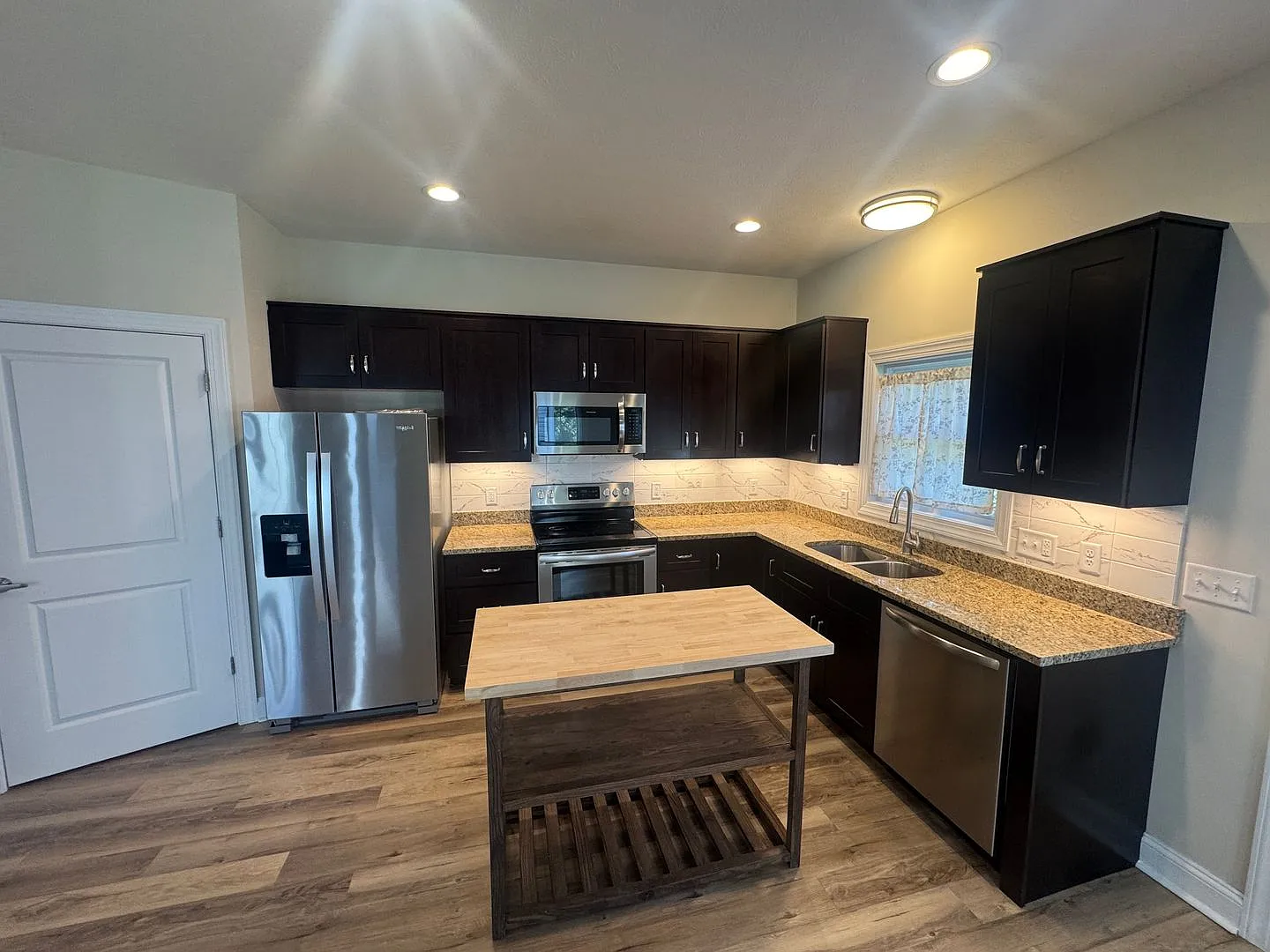 Duplex in Rockingham County — Photo 4