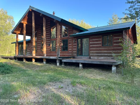 486 W 10000 N, Tetonia, ID 83452