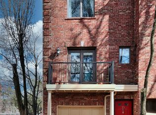 35 Mews Ln, South Orange, NJ 07079