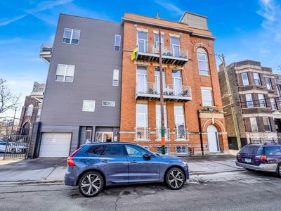 2411 W Walton St APT 2E, Chicago, IL, 60622