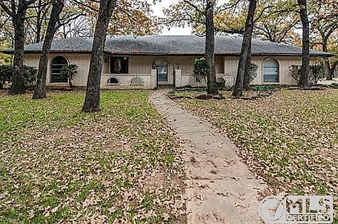 1st image of 5517 Valley View Dr W