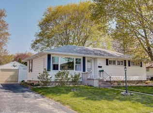 216 W Lincoln Ave, Hartford, WI 53027