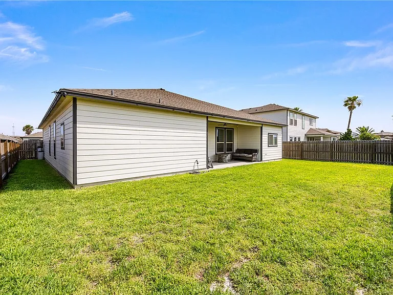 7721 Dove Hollow Dr — Photo 38