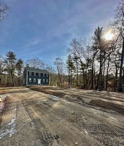 12 County Rd, East Freetown, MA, 02717