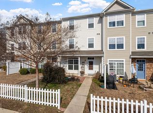 331 Gilman Ln UNIT 102, Raleigh, NC 27610