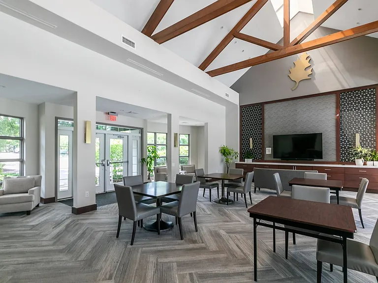 1740 Oakwood Ter #14I — Photo 32