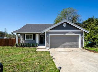 1185 NE Francis St, Rockaway Beach, OR 97136