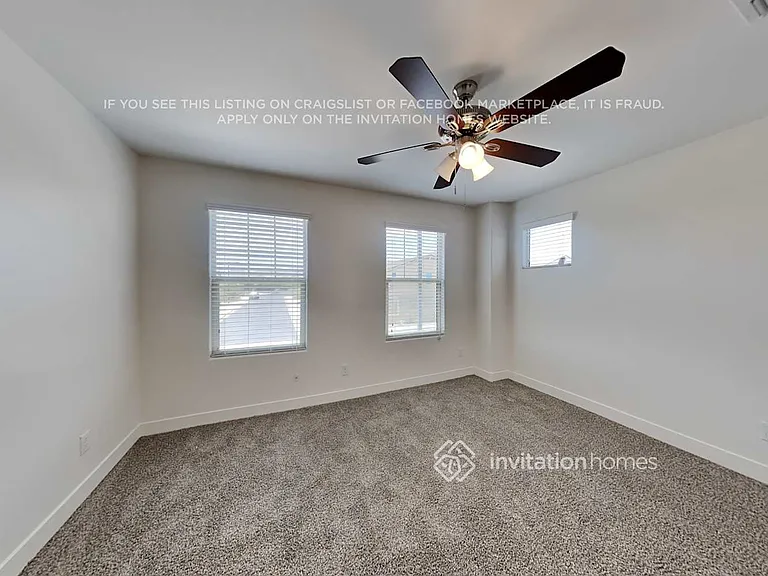 2105 N 211th Dr — Photo 16