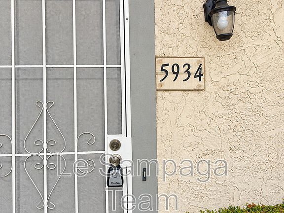 3rd image of 5934 N 48th Ln