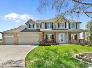 16309 Sheffield Cir, Bennington, NE 68007
