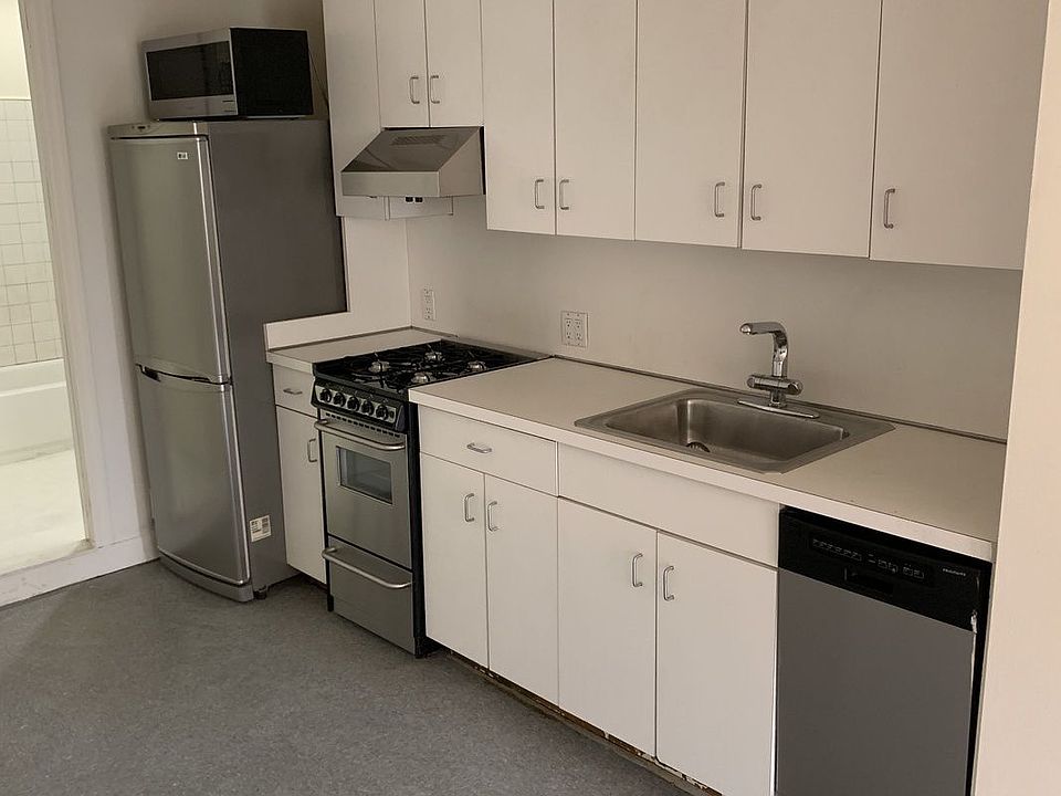 1st image of 27 1st Ave APT 15