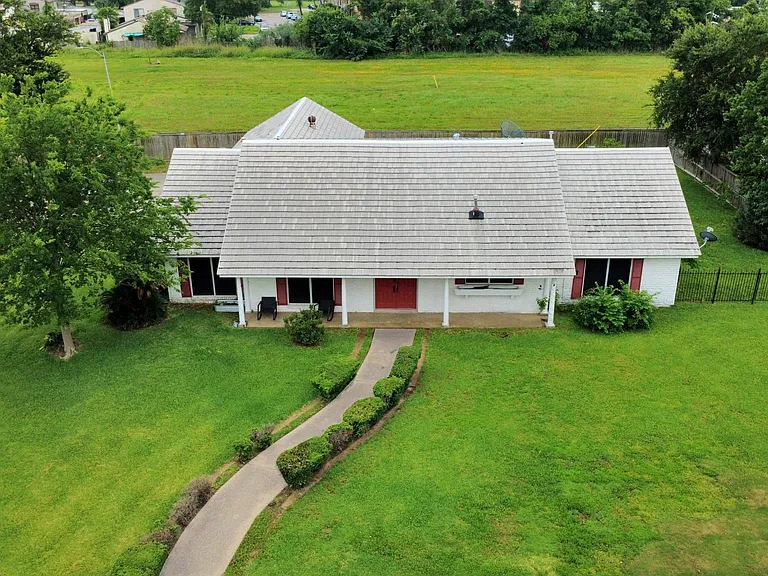 5001 Glenhaven Dr — Photo 2