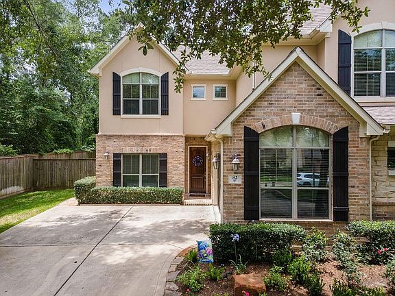 2nd image of 82 Mill Point Pl