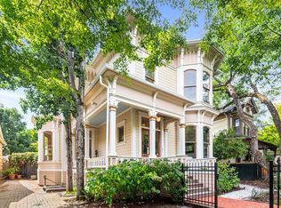 2234 NW Johnson St #A, Portland, OR 97210