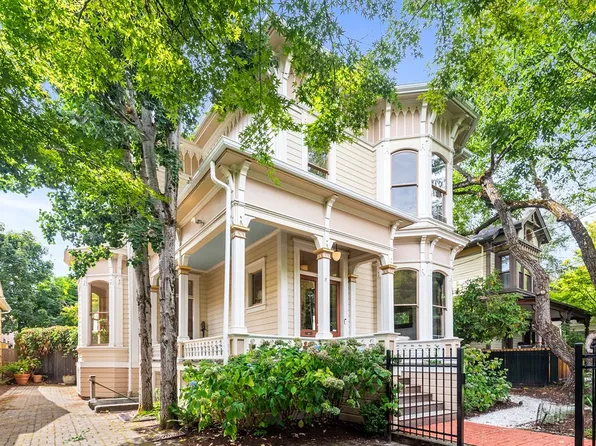 2234 NW Johnson St, Portland, OR