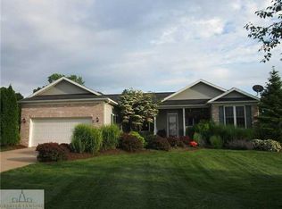 4649 Gables Wood Way, Webberville, MI 48892