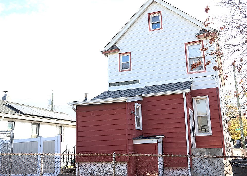 2nd image of 146-38 181st St