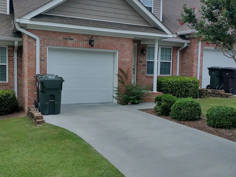 103 Finley Way #103