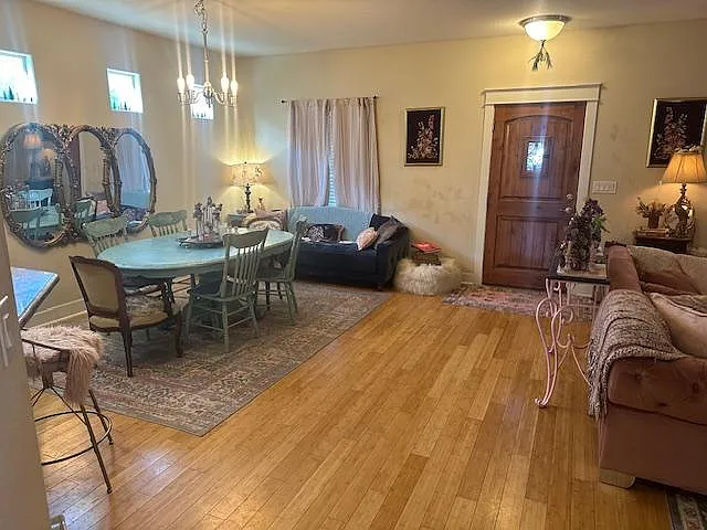 2803 Goodwin Ave — Photo 2