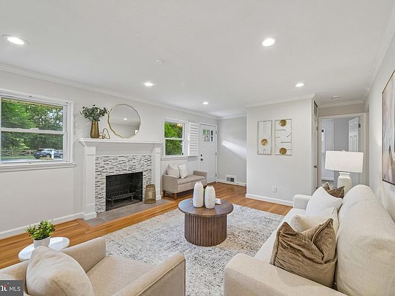 2nd image of 1111 Archer Ct