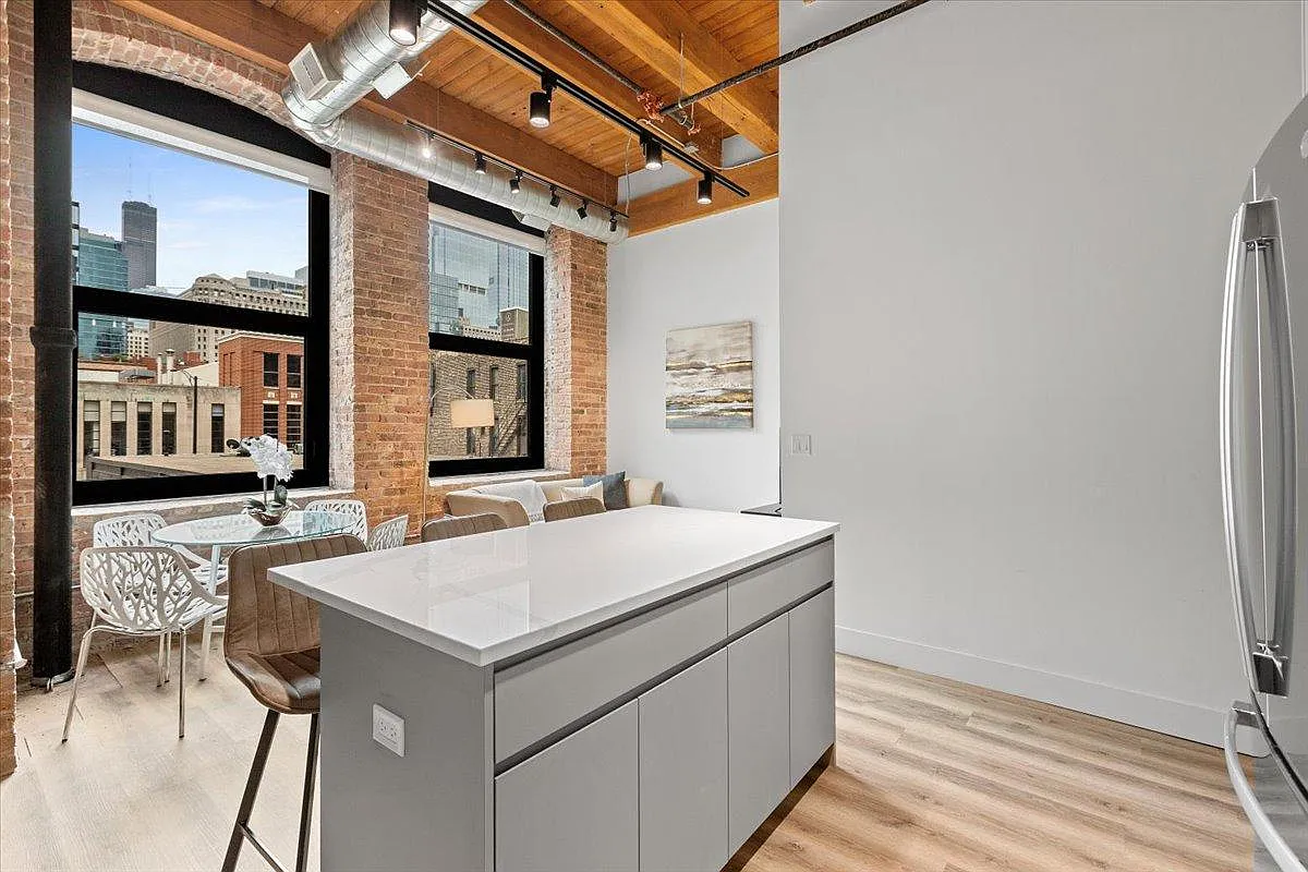 Paper Box Lofts — Photo 3