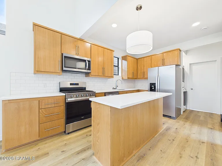 1120 S Washington St #101&201 — Photo 14