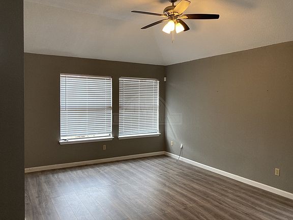 5th image of 607 Red Cloud Dr