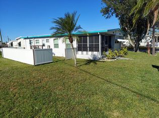 304 51st Ave W, Bradenton, FL 34207