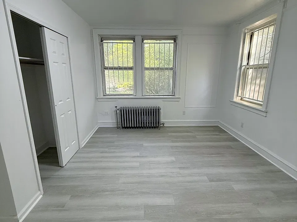 14319 38th Ave #1B