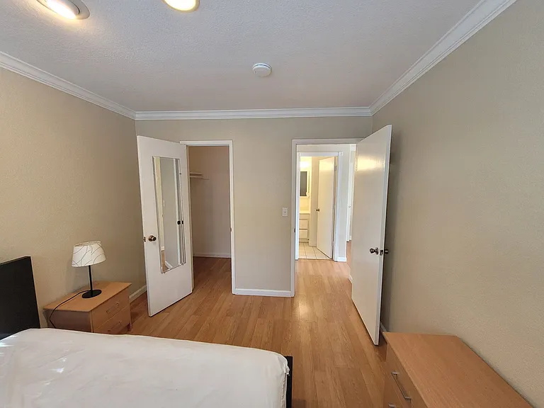 All Single Story Apartment Community — Photo 7