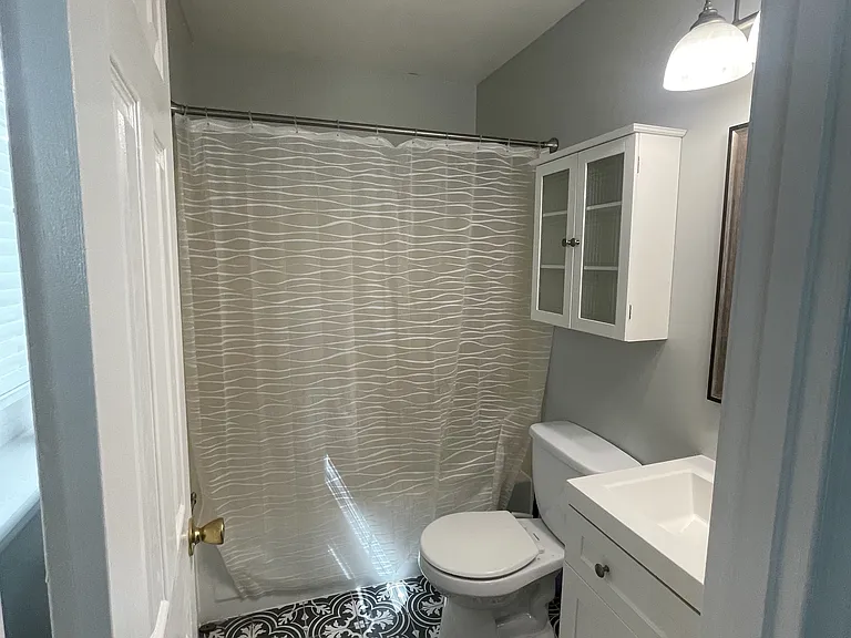 1239 Fairfax Ave — Photo 20