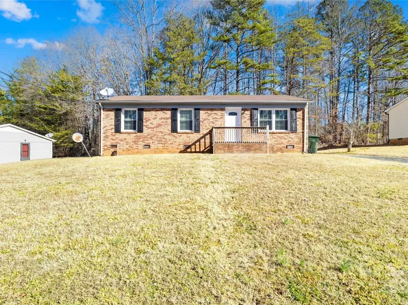 1816 Alpine Dr, Kings Mountain, NC 28086
