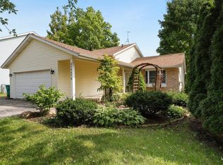 23467 N Valley Rd, Lake Zurich, IL 60047