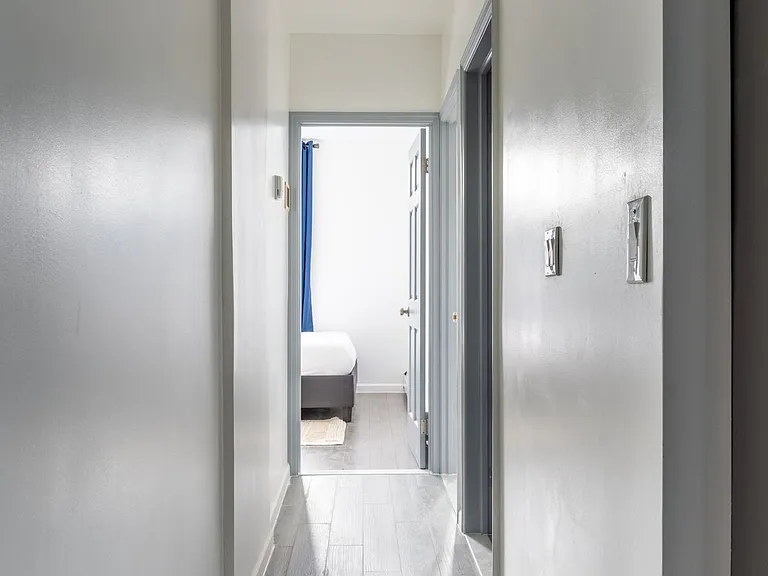 2572 Steinway St #D — Photo 13