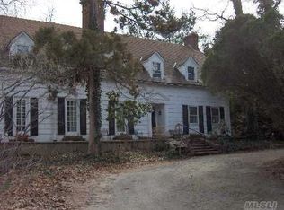 55 Old Field Rd, Huntington, NY 11743