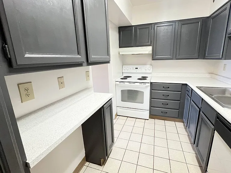 Indian Lookout Apartments — Photo 63