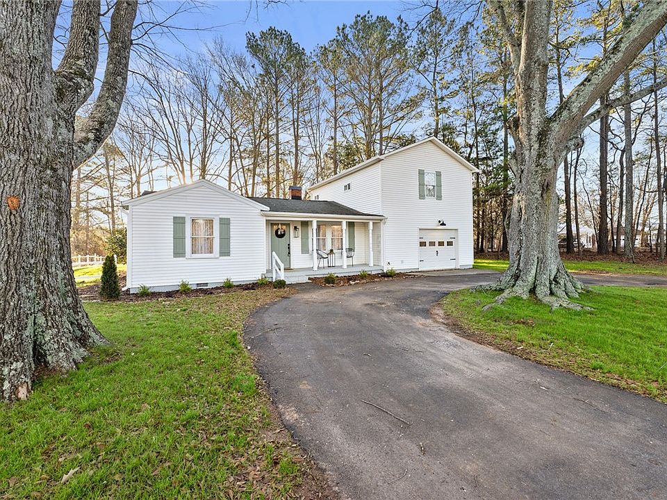 1st image of 215 Breazeale Dr