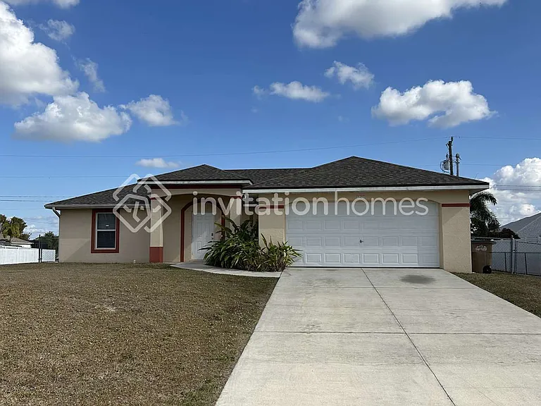3423 SW 9th Ave — Photo 1