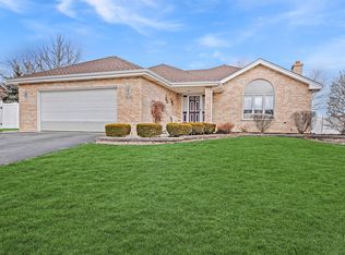 18407 Peachtree Dr, Tinley Park, IL 60487