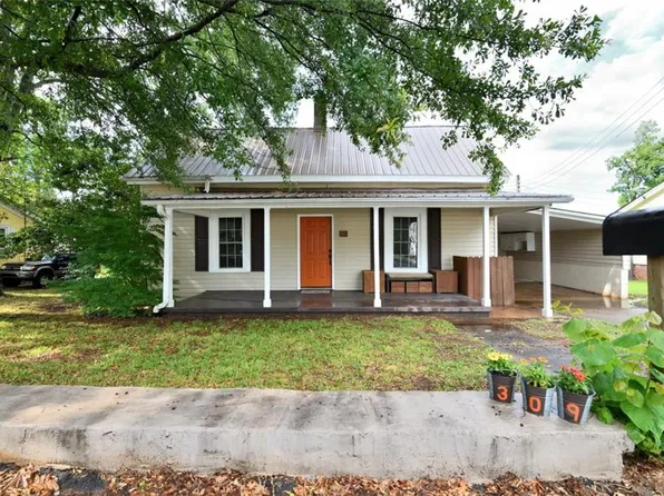 309 Lucas St, Walhalla, SC 29691