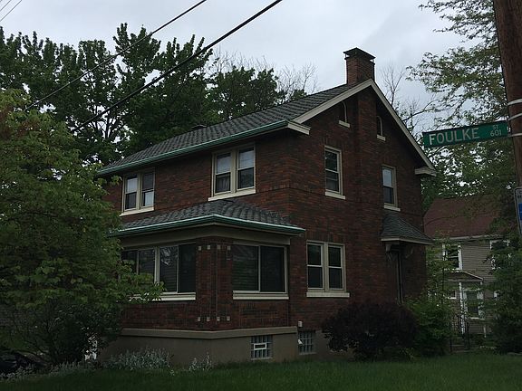 3rd image of 3023 Marshall Ave
