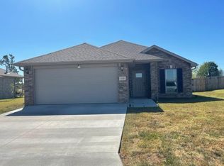 4420 E 23rd St, Joplin, MO 64804