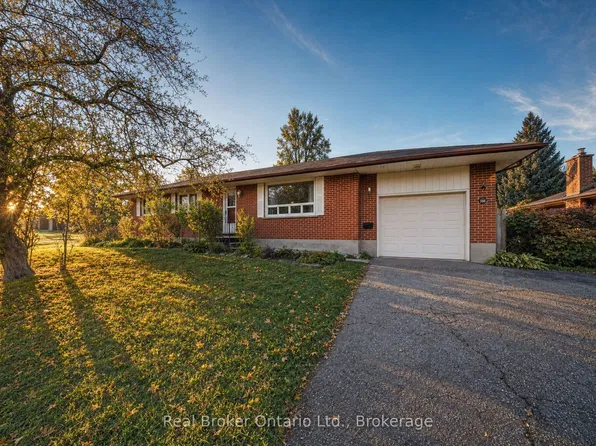 88 Sunnylea Cres, Guelph, ON N1E 1W4