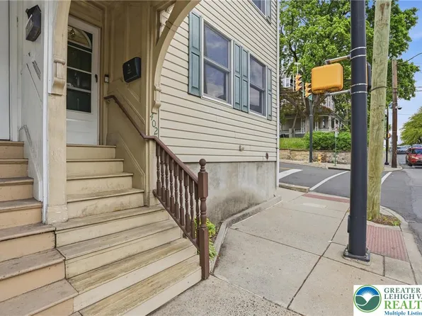 402 Wyandotte St, Bethlehem, PA 18015