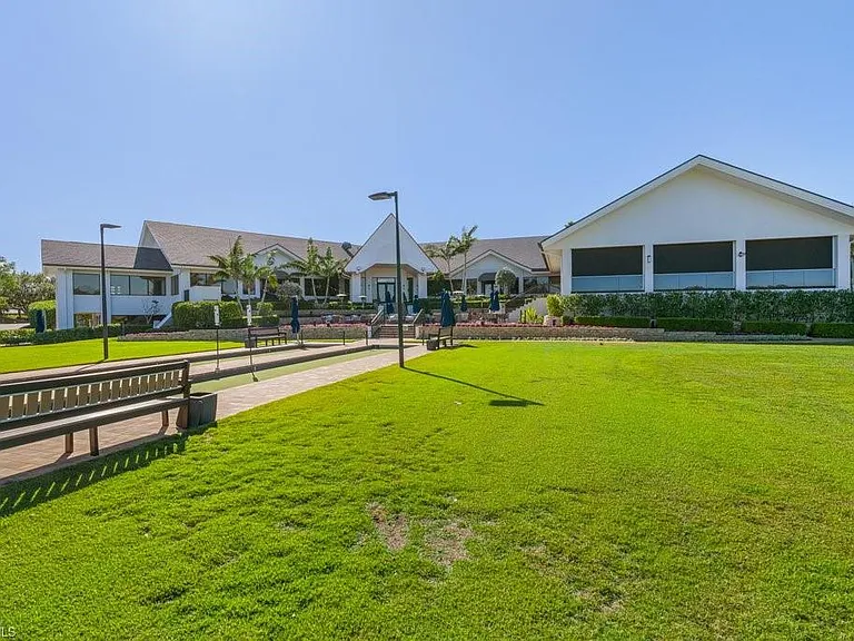 8251 Grand Palm Dr #3 — Photo 34