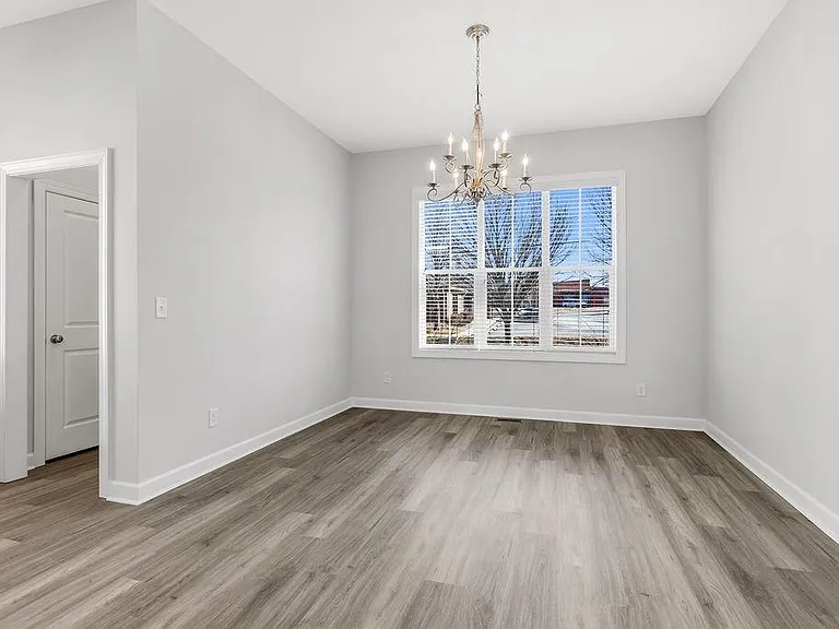 2761 Bell Dr SE — Photo 21