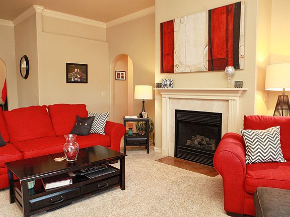 Living Room with fireplace