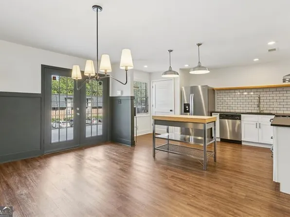 355 Winding River Dr #B, Atlanta, GA 30350