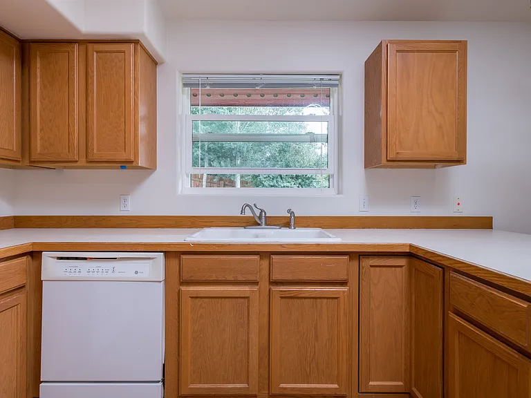 640 Northstar Dr — Photo 6