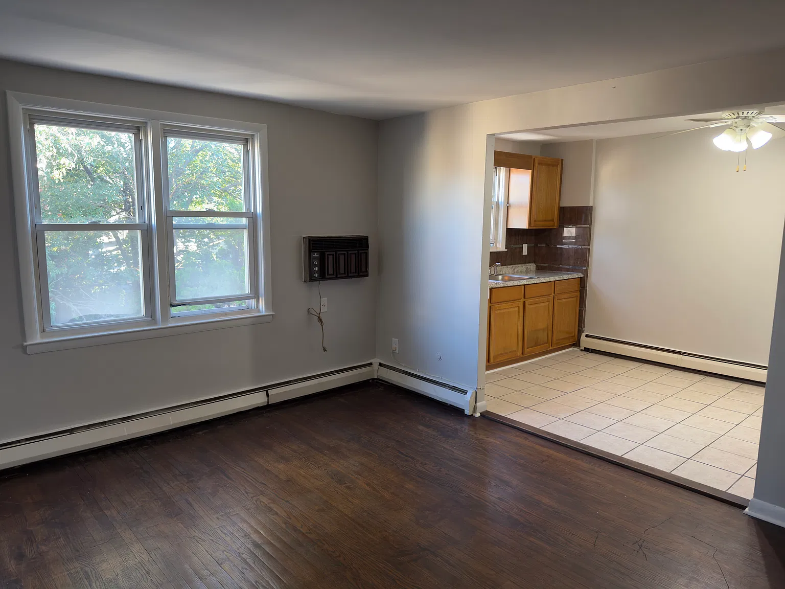 1 bed, $1,050 — Photo 3